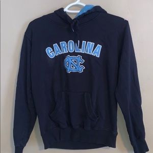 UNC hoodie small